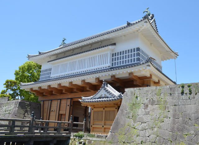 島津家の歴史を感じる<br class="sp">鶴丸城御楼門