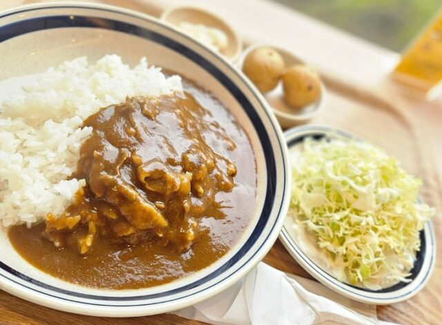 〈カレーSHOPリサーナ〉新メニュー”鹿児島県産黒豚しゃぶカレー”